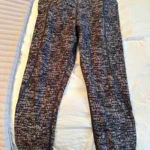 Scorpio sol leggings.